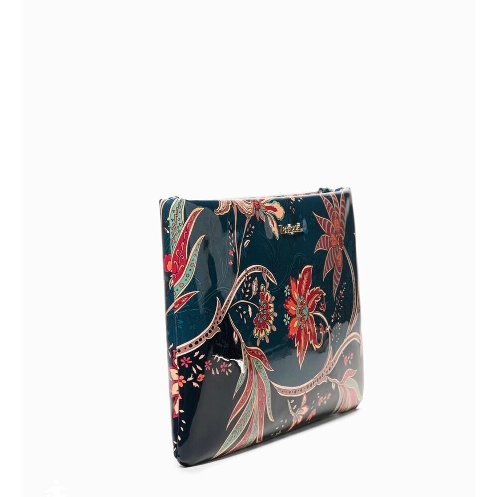 Desigual Discovery Macau wallet - Picture 2 of 13